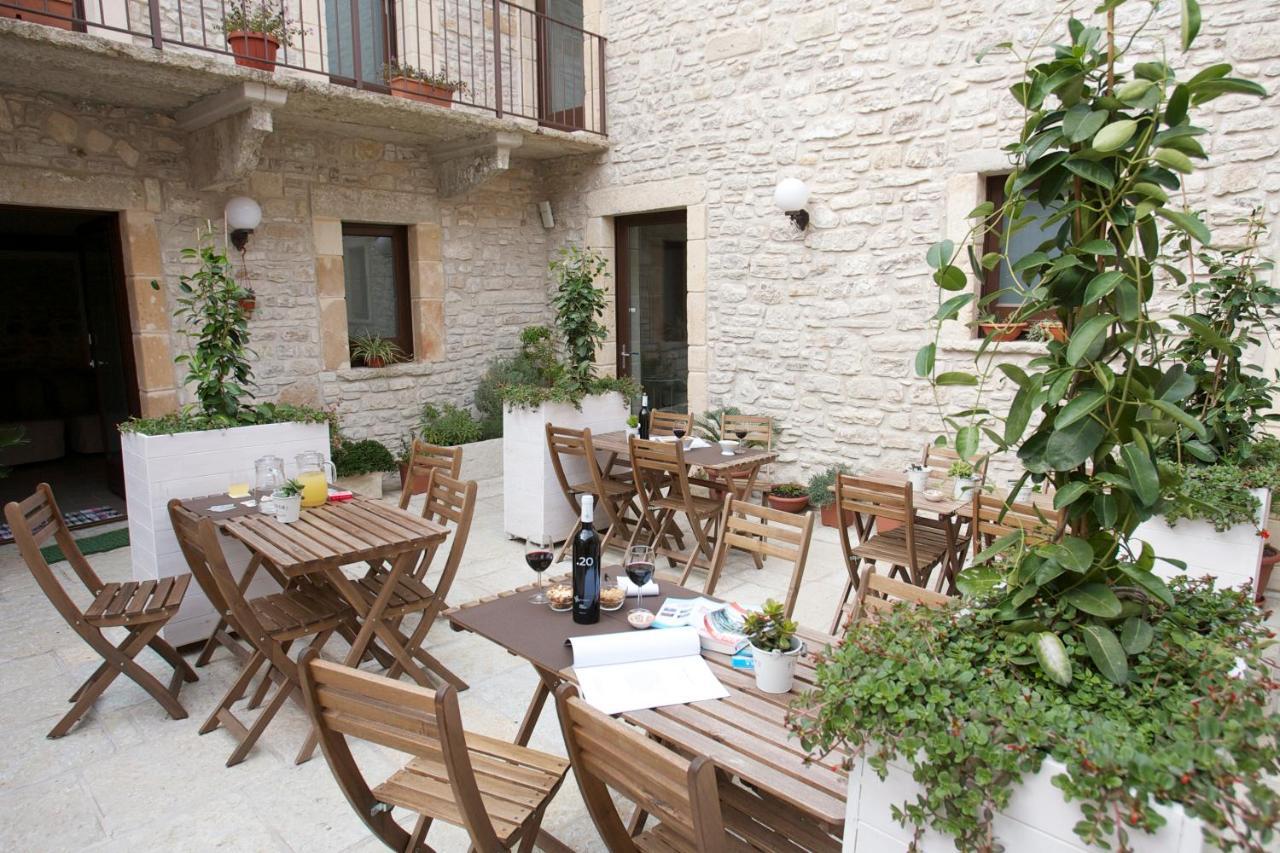Residence San Martino- Rooms & Suite Apartments Erice Exterior foto